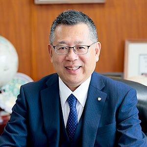 日本体育大学柏高等学校 校長 大窪 晋